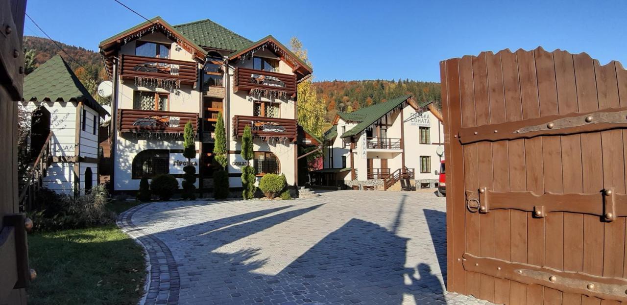 Girska Sonata Hotel & Apartments Микуличин Экстерьер фото